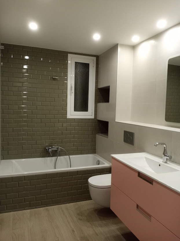 Baño minimalista